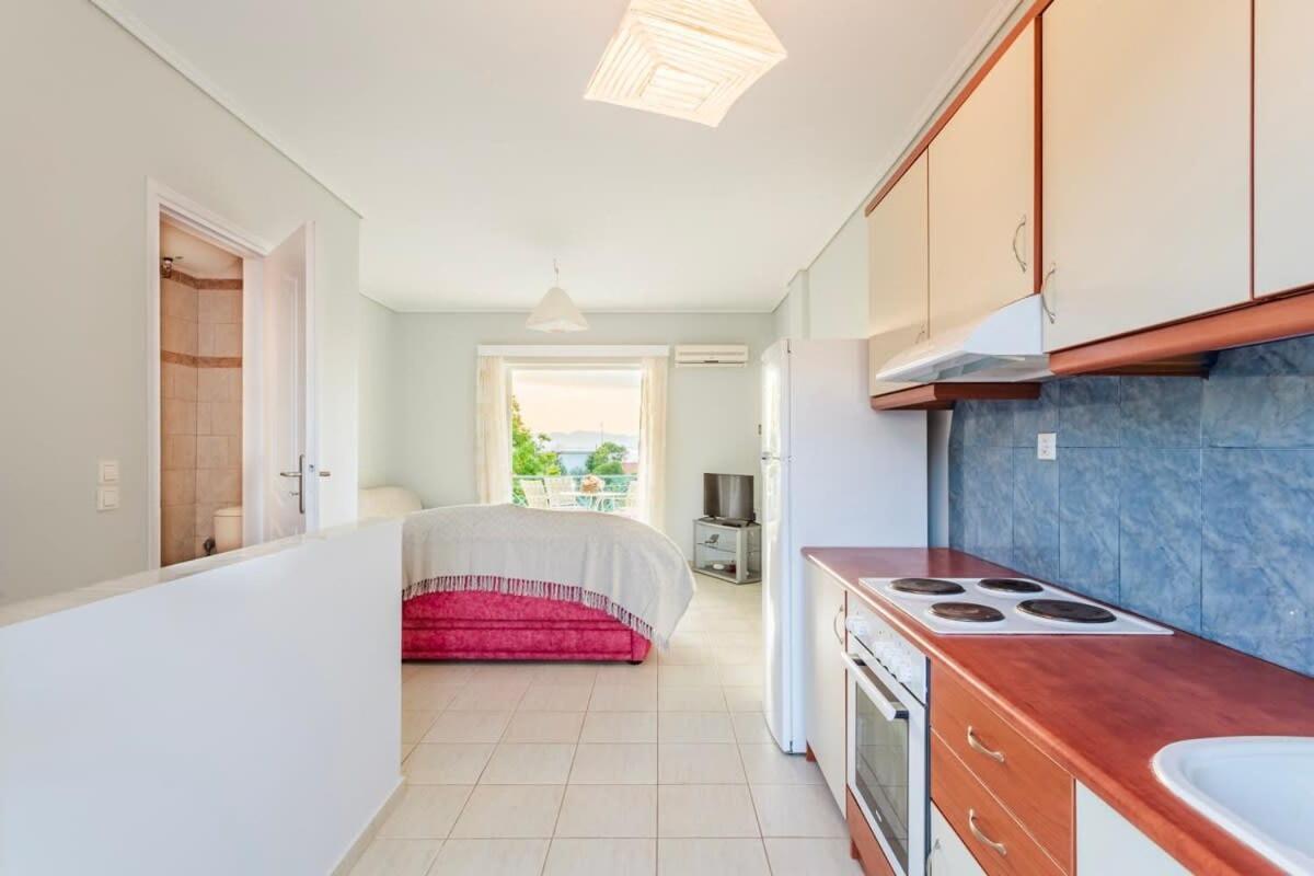 Seaview Terrace Haven-Perfect Location By The Sea Villa Kalamata Exterior photo